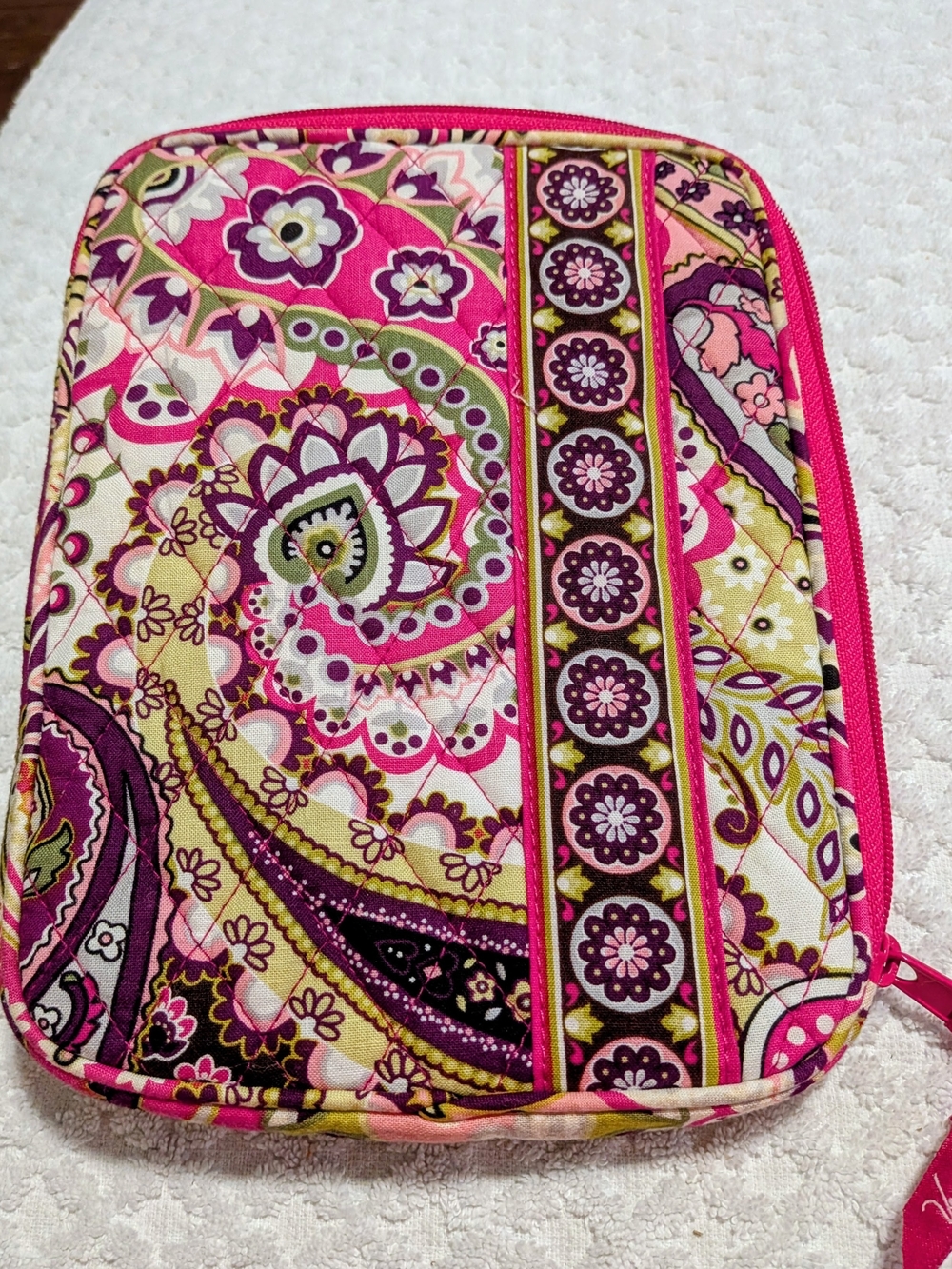 Vera Bradley Very Berry Paisley Tablet E-reader Sleeve Case Retired